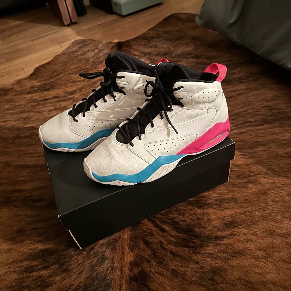 Jordan Lift Off - Men’s size 9